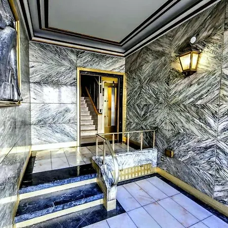 Lovelystay - Full Sky In Chiado * Лиссабон
