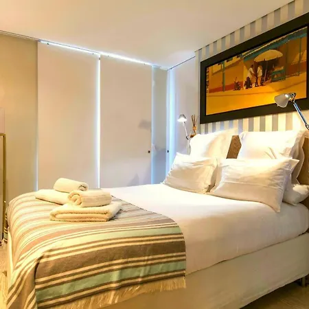 Lovelystay - Full Sky In Chiado